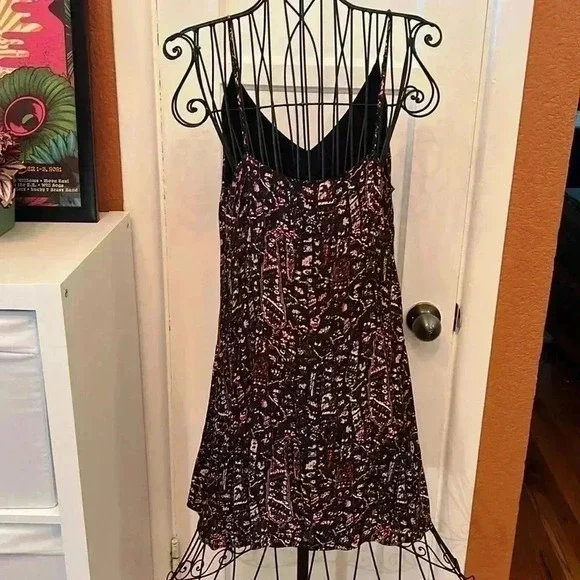 Aritzia Wilfred Free Slip-dress-Sz M - Picture 3 of 7